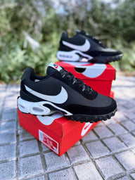 NIKE WAFFLE TN 2025 - NEGRAS/BLANCAS