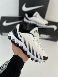 NIKE DN 8 - W/B