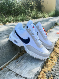 NIKE WAFFLE TN 2025 - BLANCAS/NEGRAS