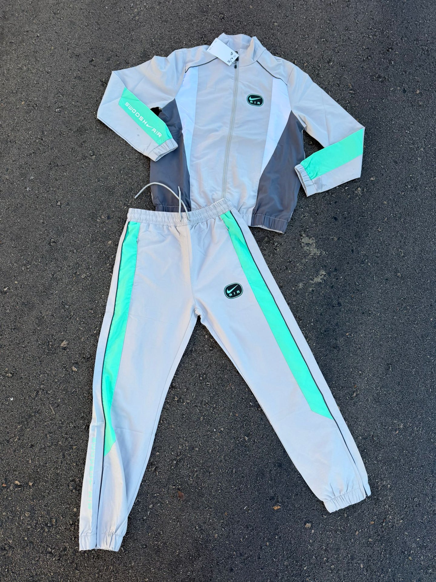 CONJUNTO NIKE AIR SWOOSH - M5