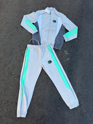 CONJUNTO NIKE AIR SWOOSH - M5