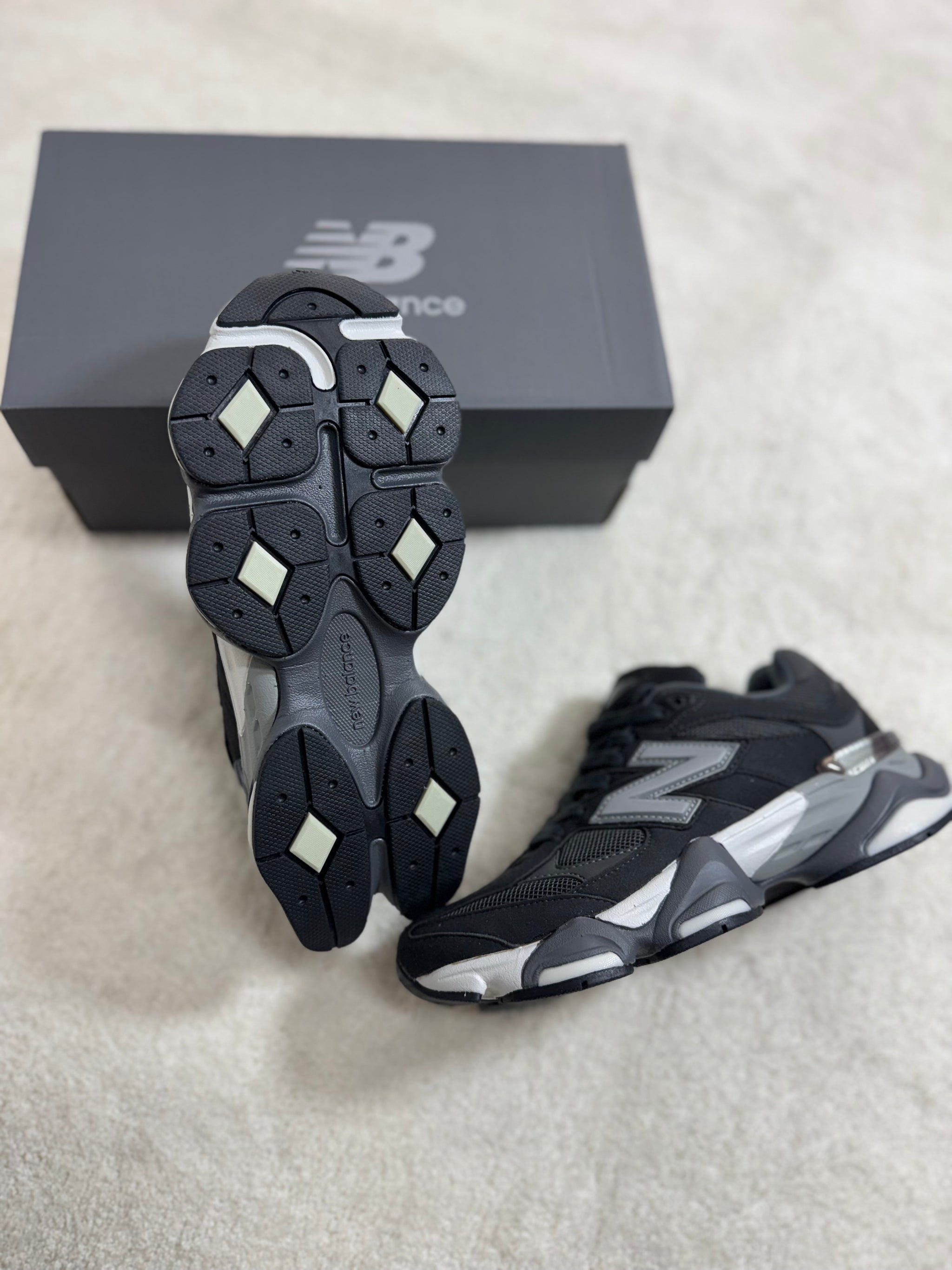NEW BALANCE 9060 - M2