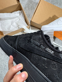 NIKE AIR FORCE ONE x LV - FULL BLACK