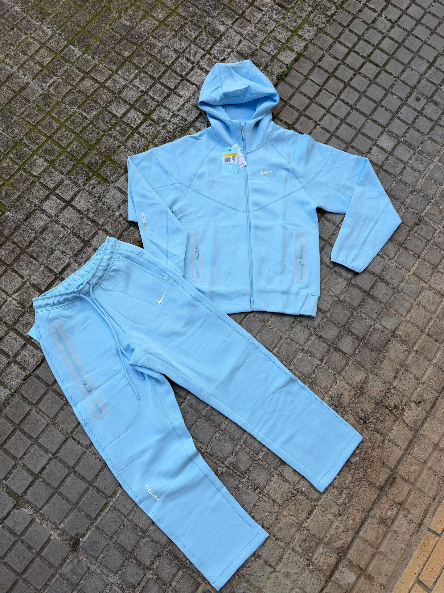 CONJUNTO NIKE NOCTA - M4