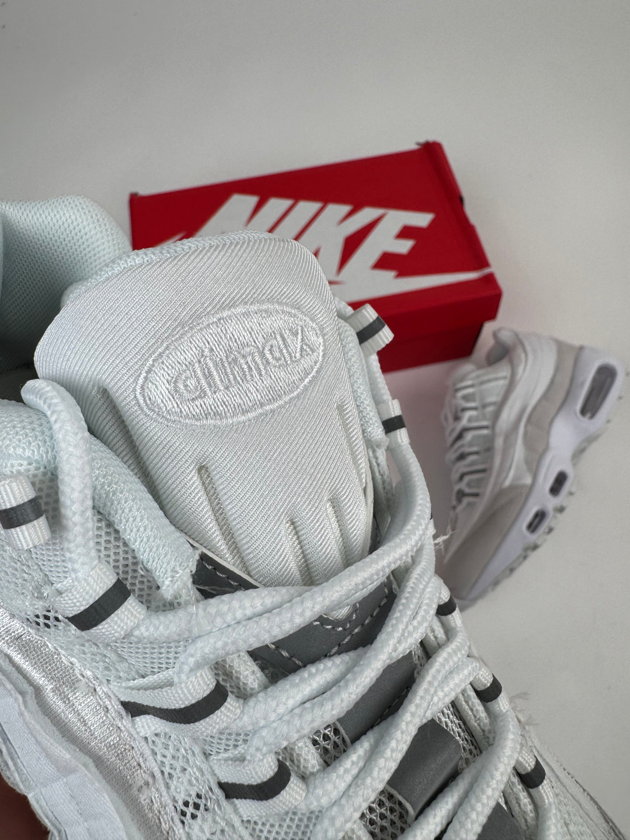 NIKE AIR MAX 95 - M5