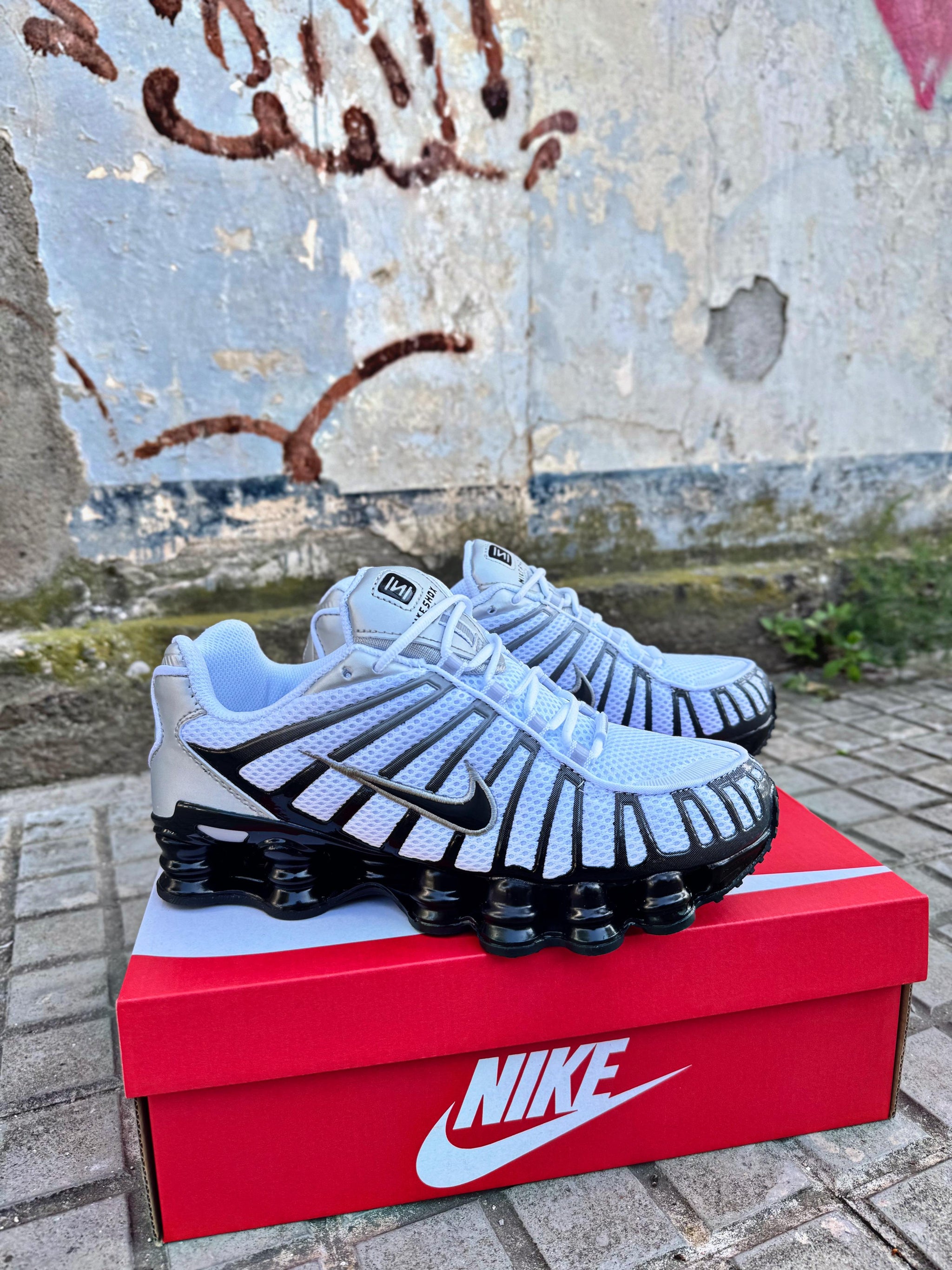 NIKE SHOX TL - WHITE/PLATINUM/BLACK
