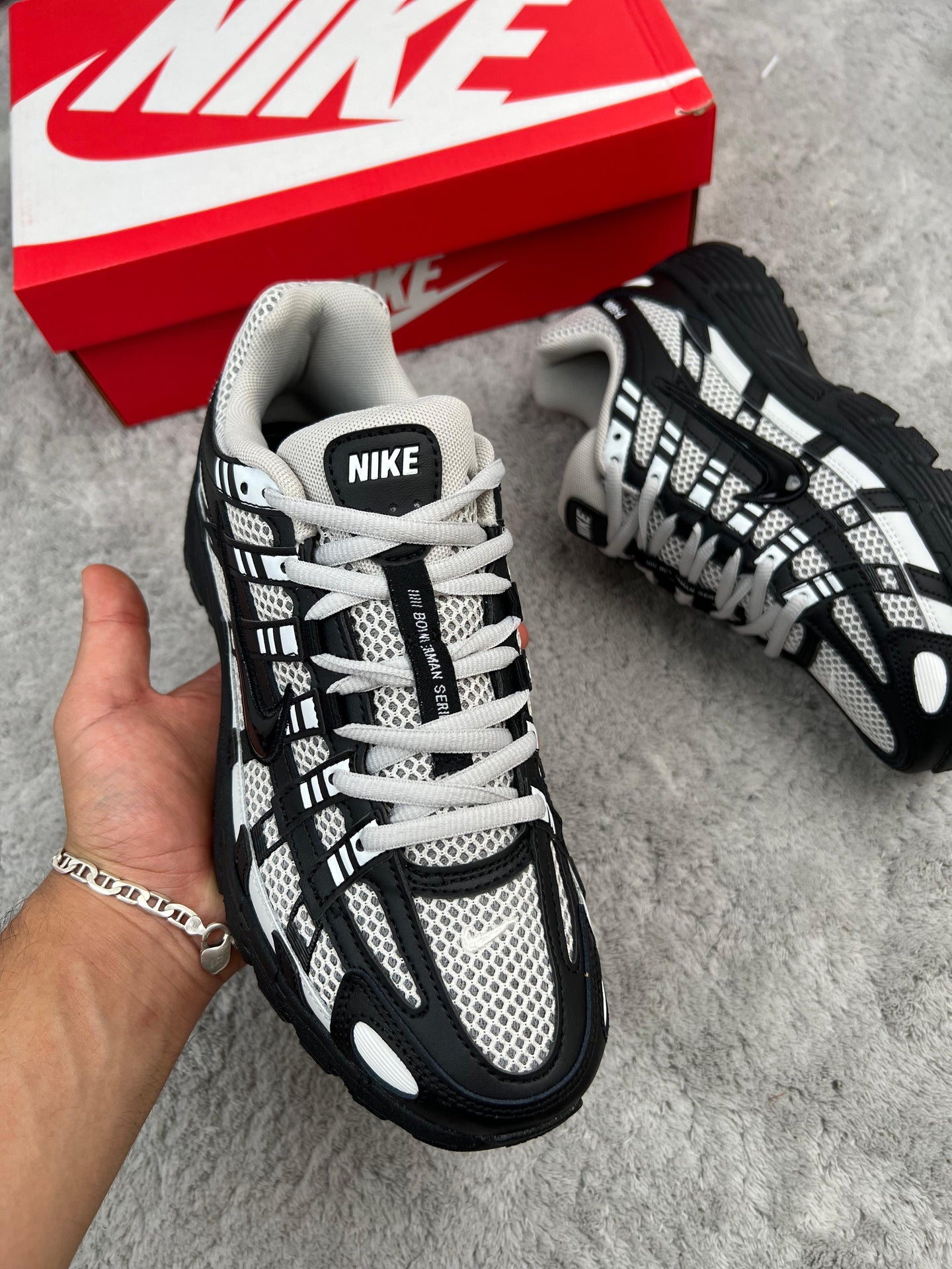 NIKE P6000