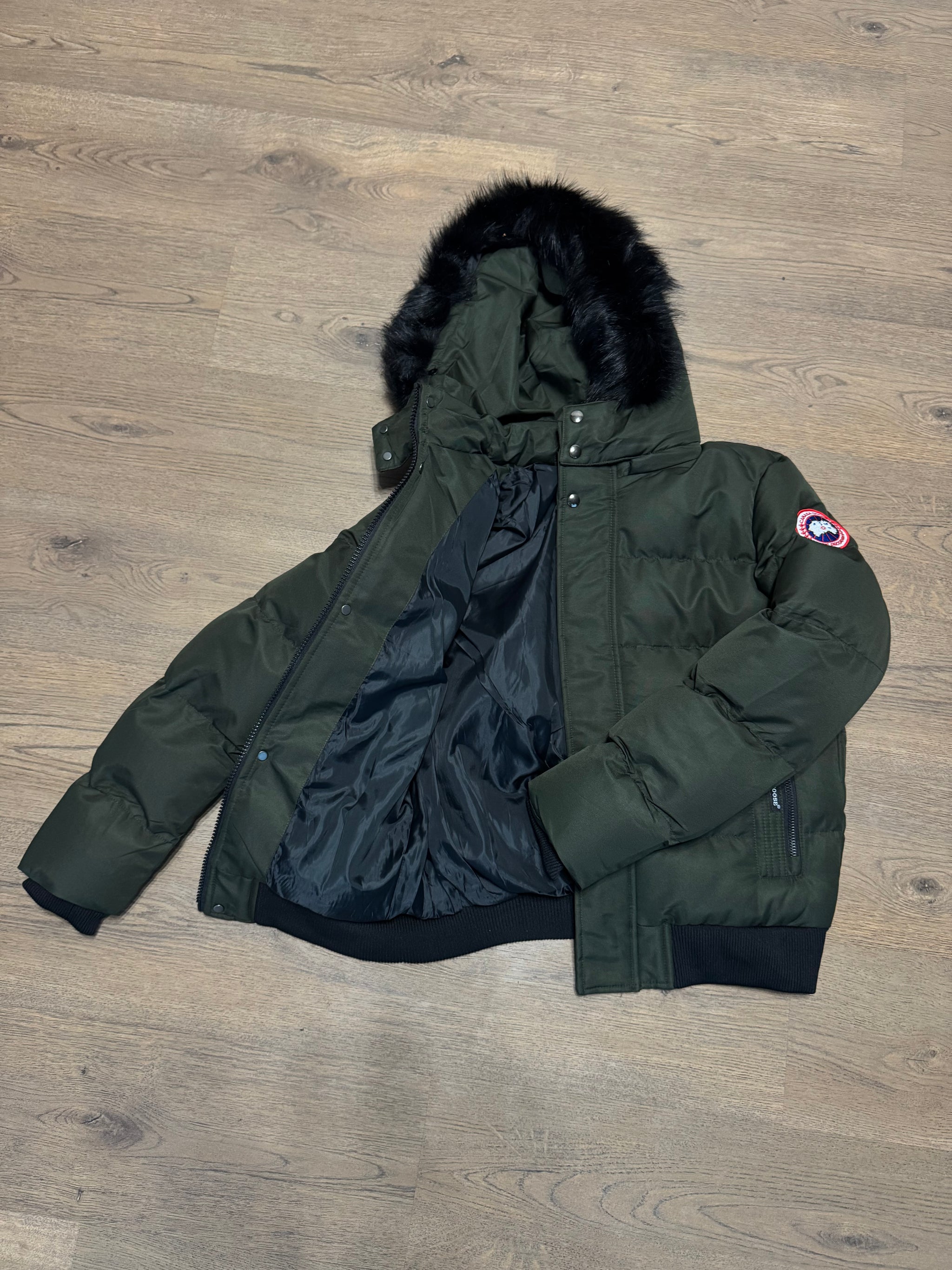 Chaqueta CANADA GOOSE - VERDE KAKI- Pelo Negro