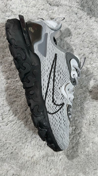 NIKE REACT VISION - GRIS