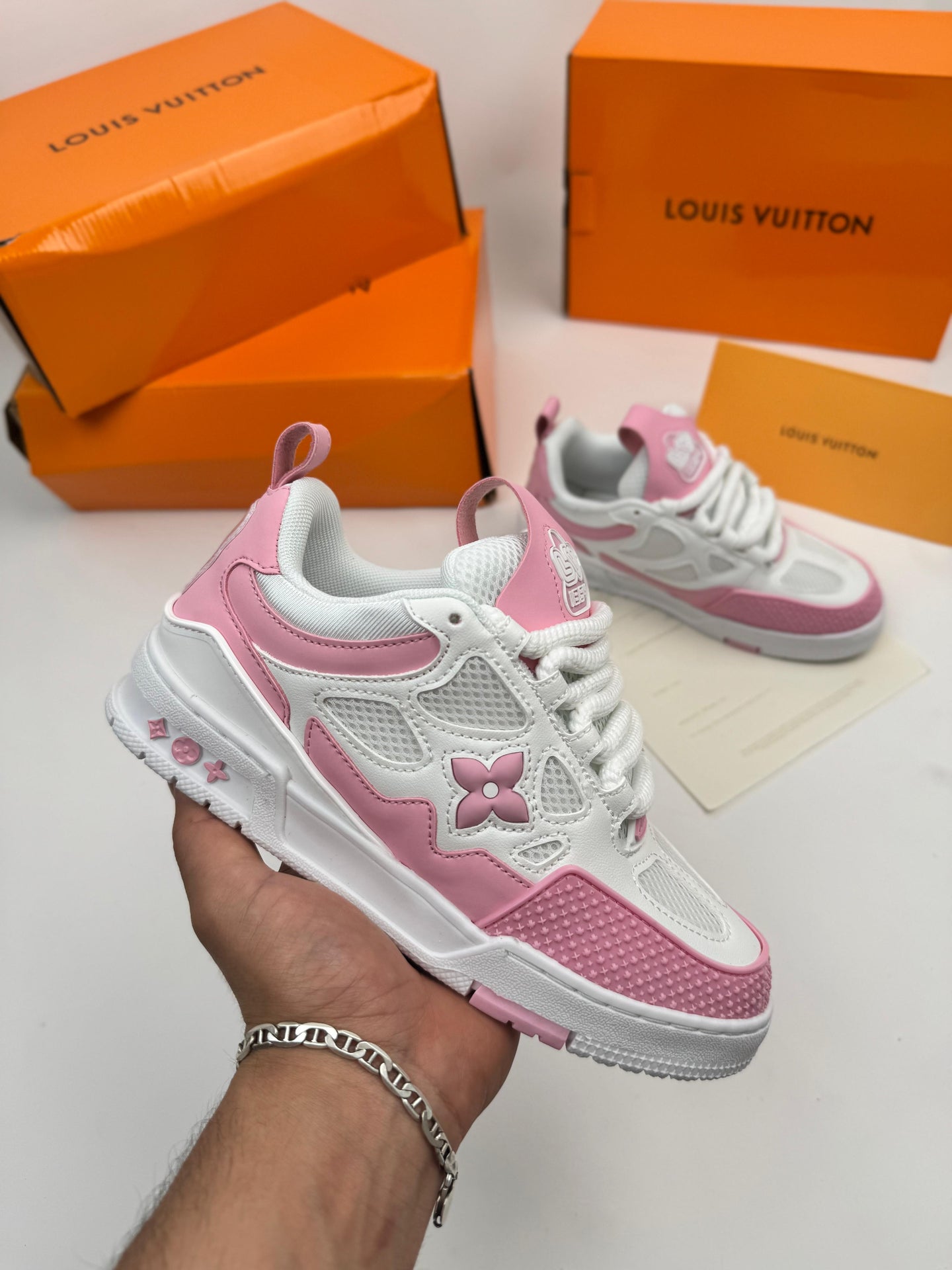 LV SKATE