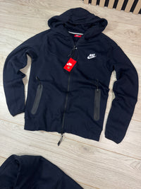 CONJUNTO NIKE TECH - AZUL MARINO