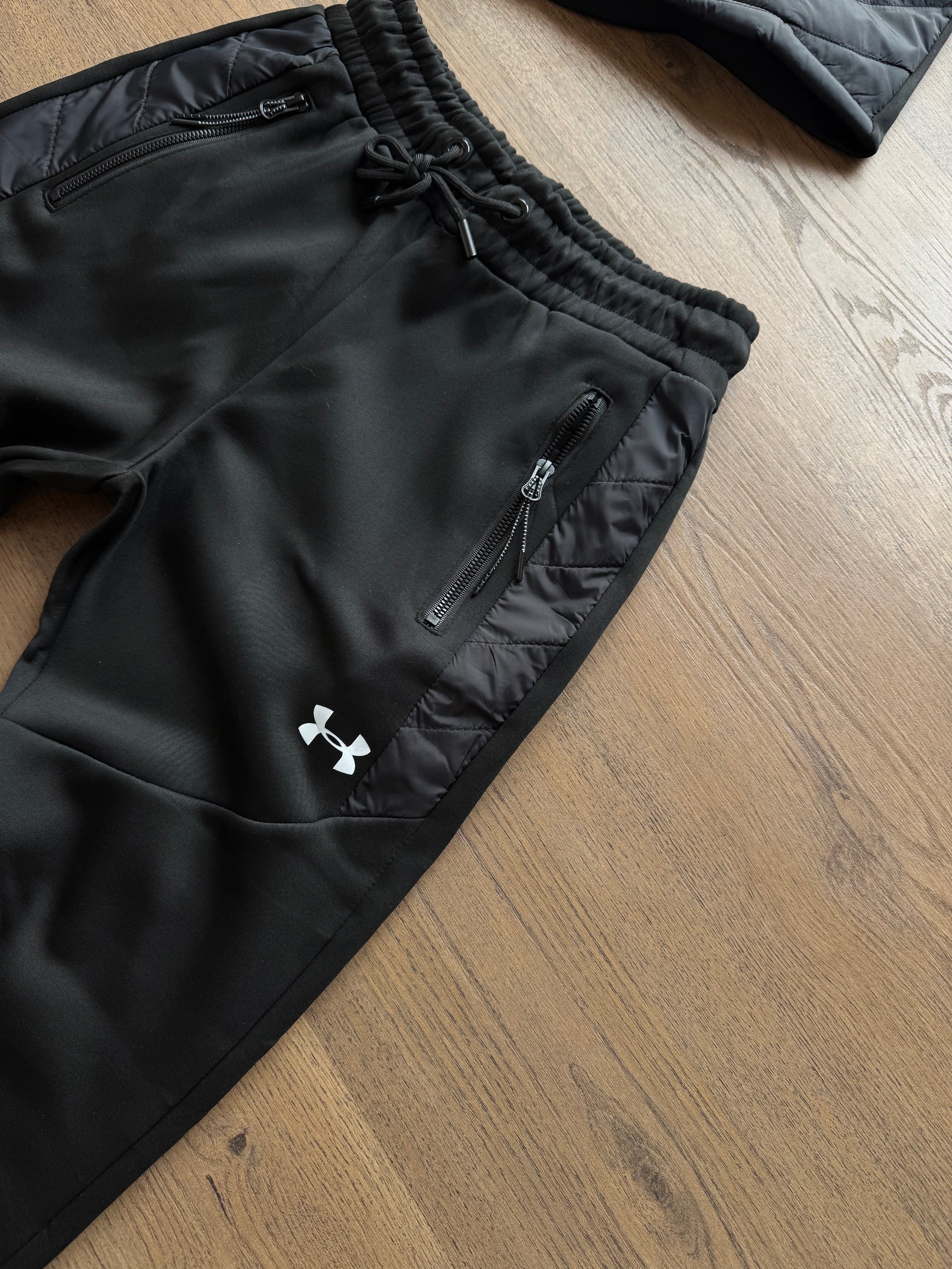 CONJUNTO -  UNDER ARMOUR - NEGRO