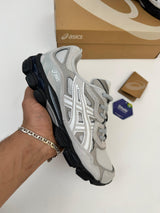 ASICS GEL-NYC - GRIS/NEGRA