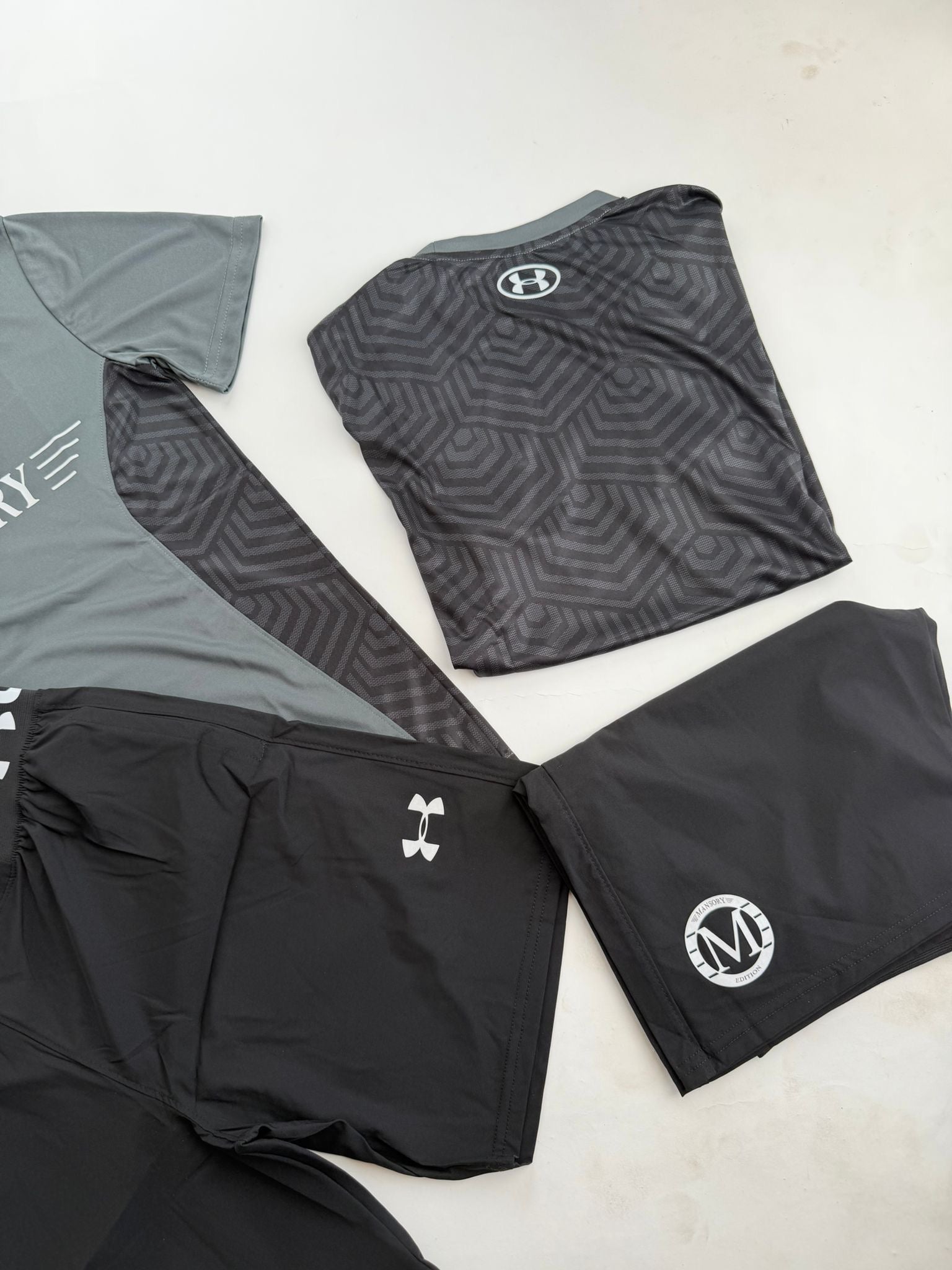 UNDER ARMOUR MANSORY NEGRO2026