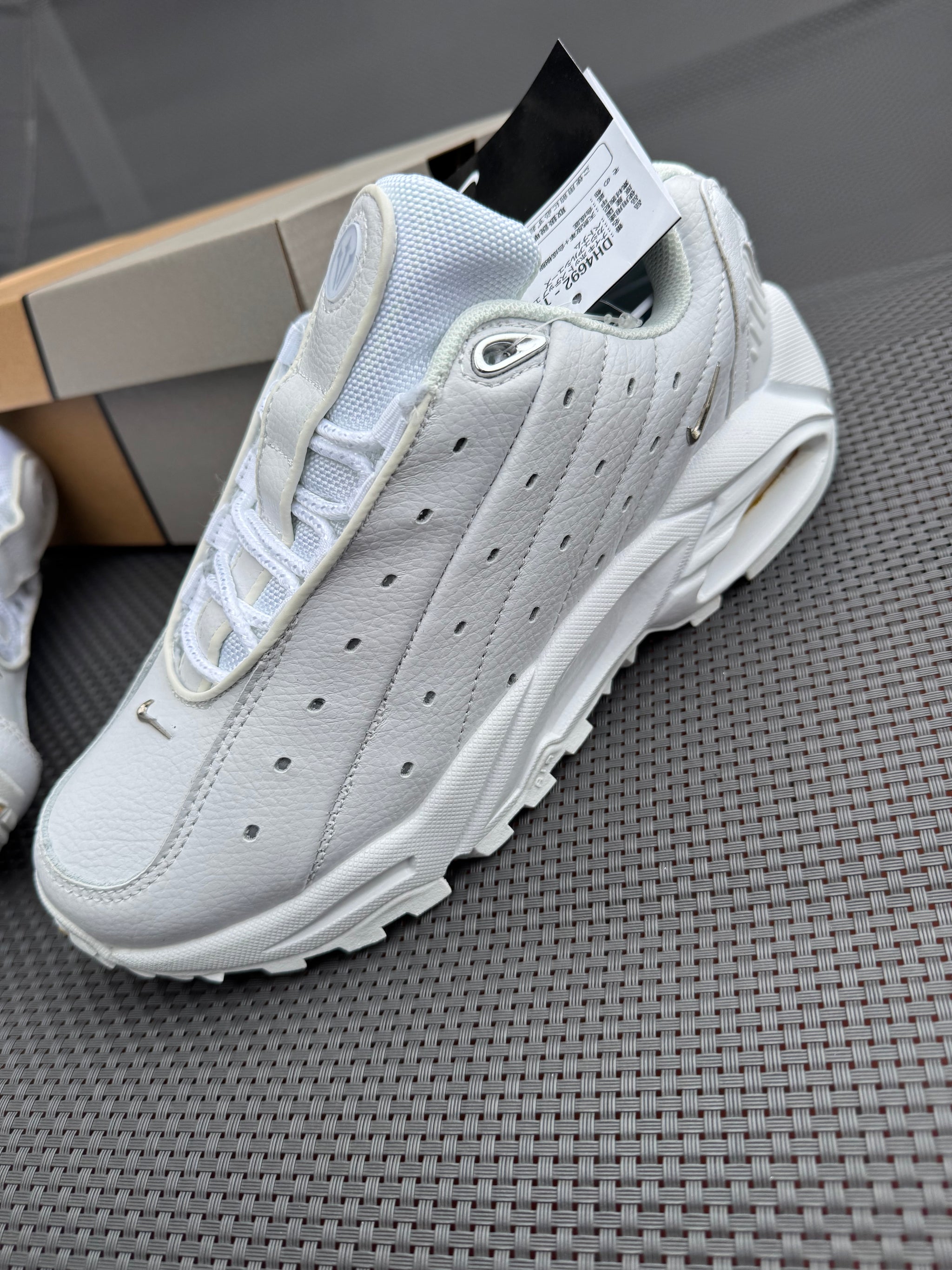NIKE NOCTA HOT STEP AIR TERRA x DRAKE - WHITE