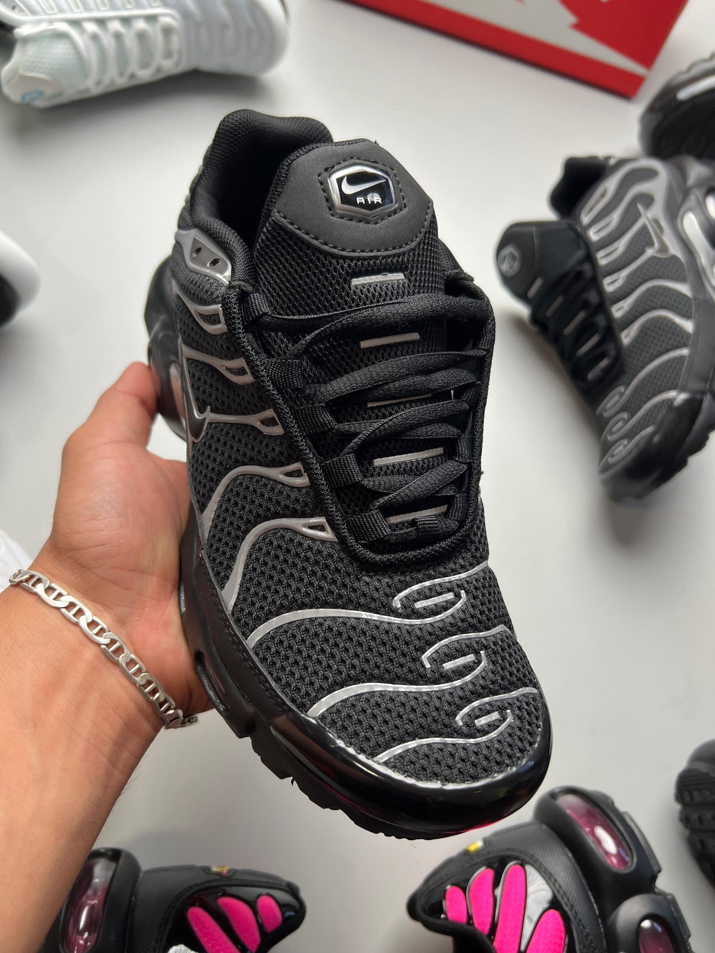 NIKE AIR MAX TN - M2