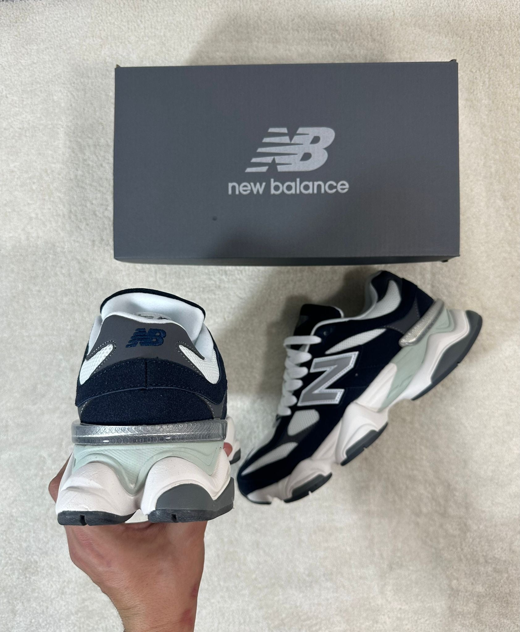 NEW BALANCE 9060 - M12