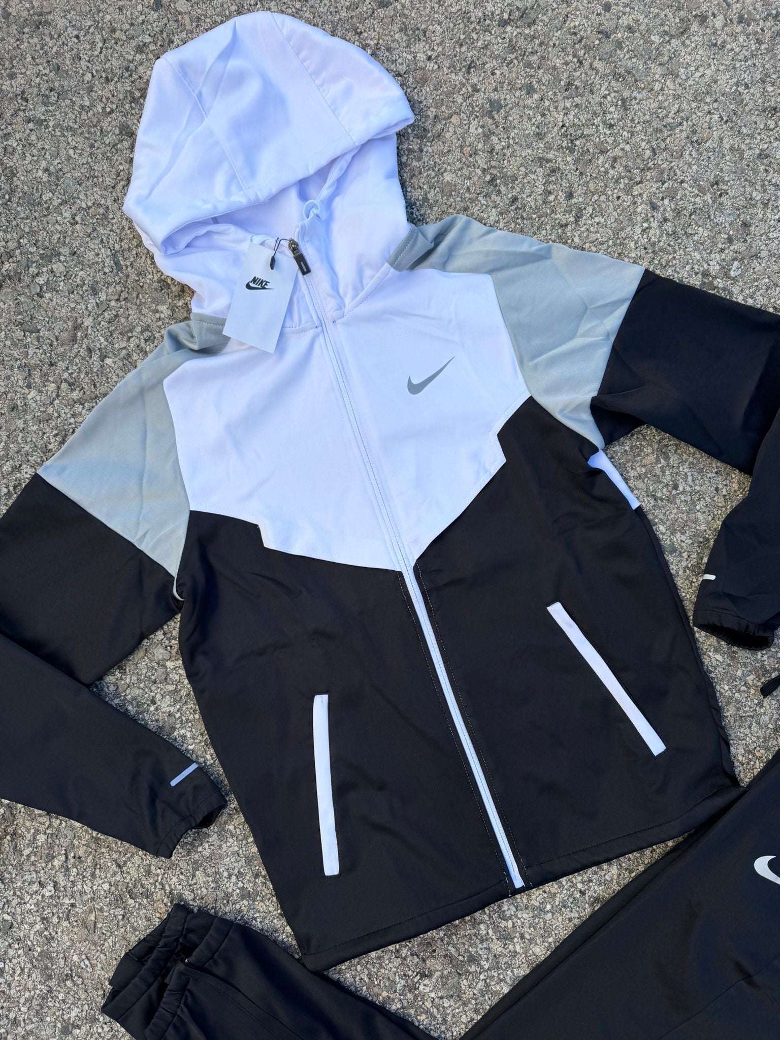 CONJUNTO NIKE MILER 2026 - M4