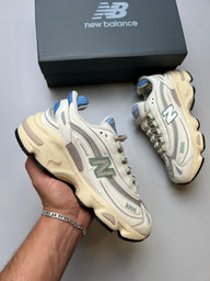 NEW BALANCE 1000 - BEIGE