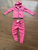 CONJUNTO NIKE TECH 2026 - M13