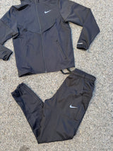 CONJUNTO NIKE MILER 2026 - M1