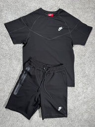 CONJUNTO CORTO - NIKE TECH  - NEGRO