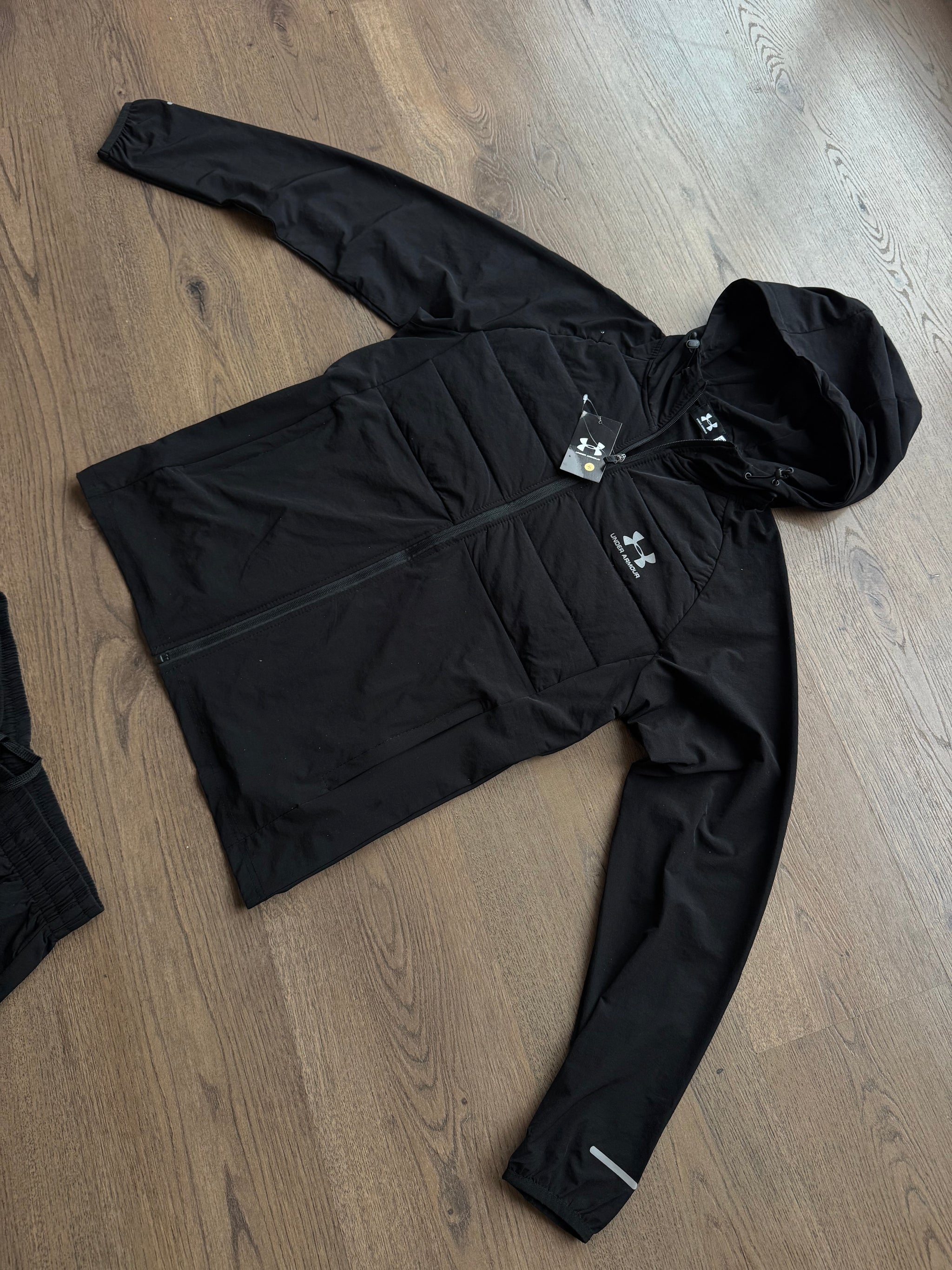 CONJUNTO UNDER ARMOUR NEGRO - M01