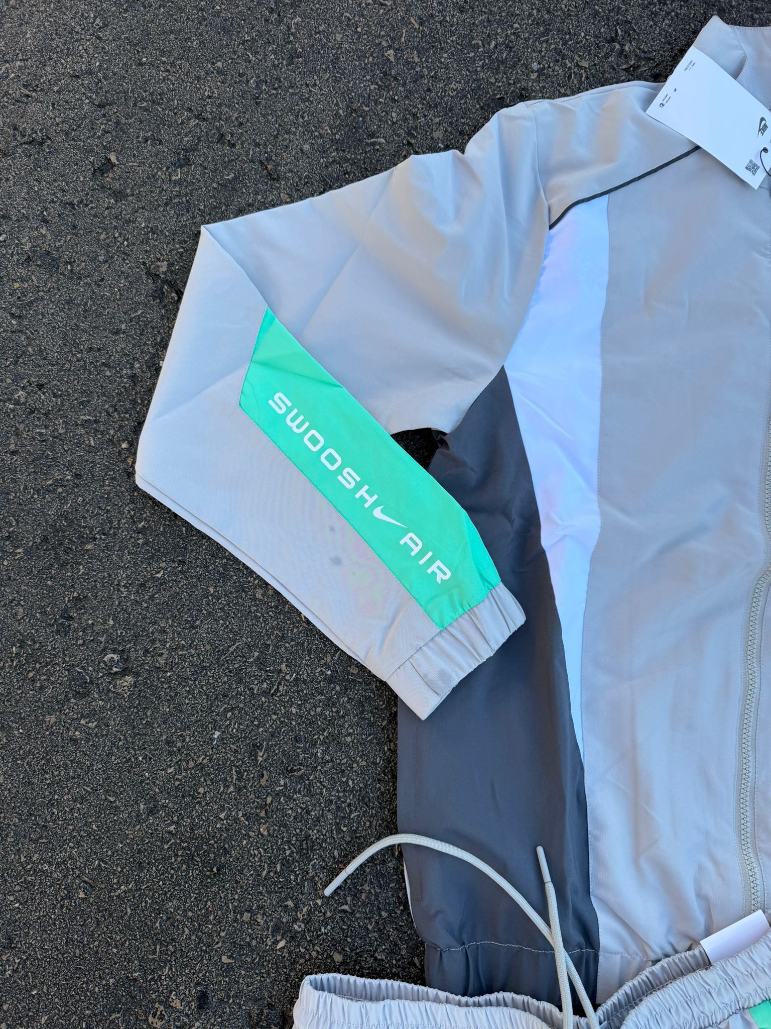 CONJUNTO NIKE AIR SWOOSH - M5