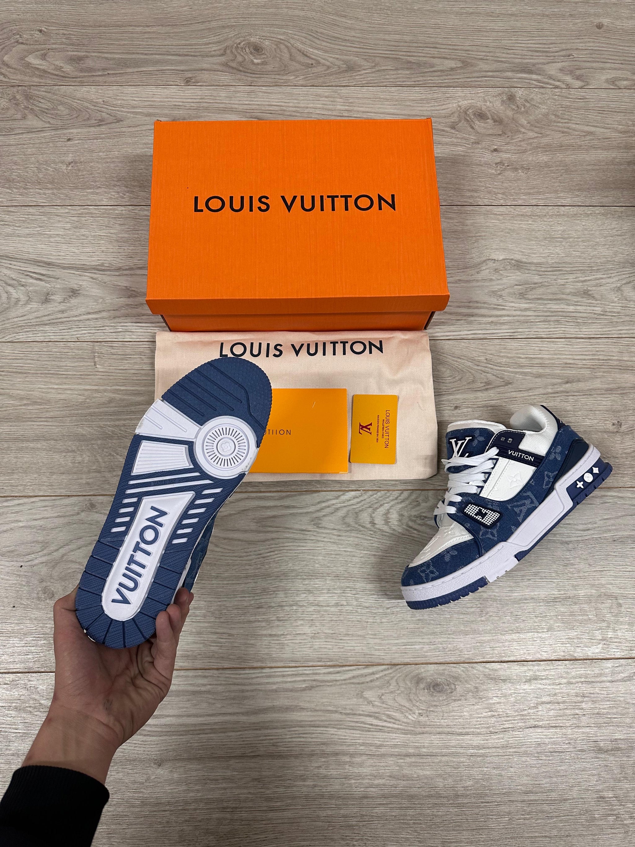 LV TRAINER - BLUE/WHITE