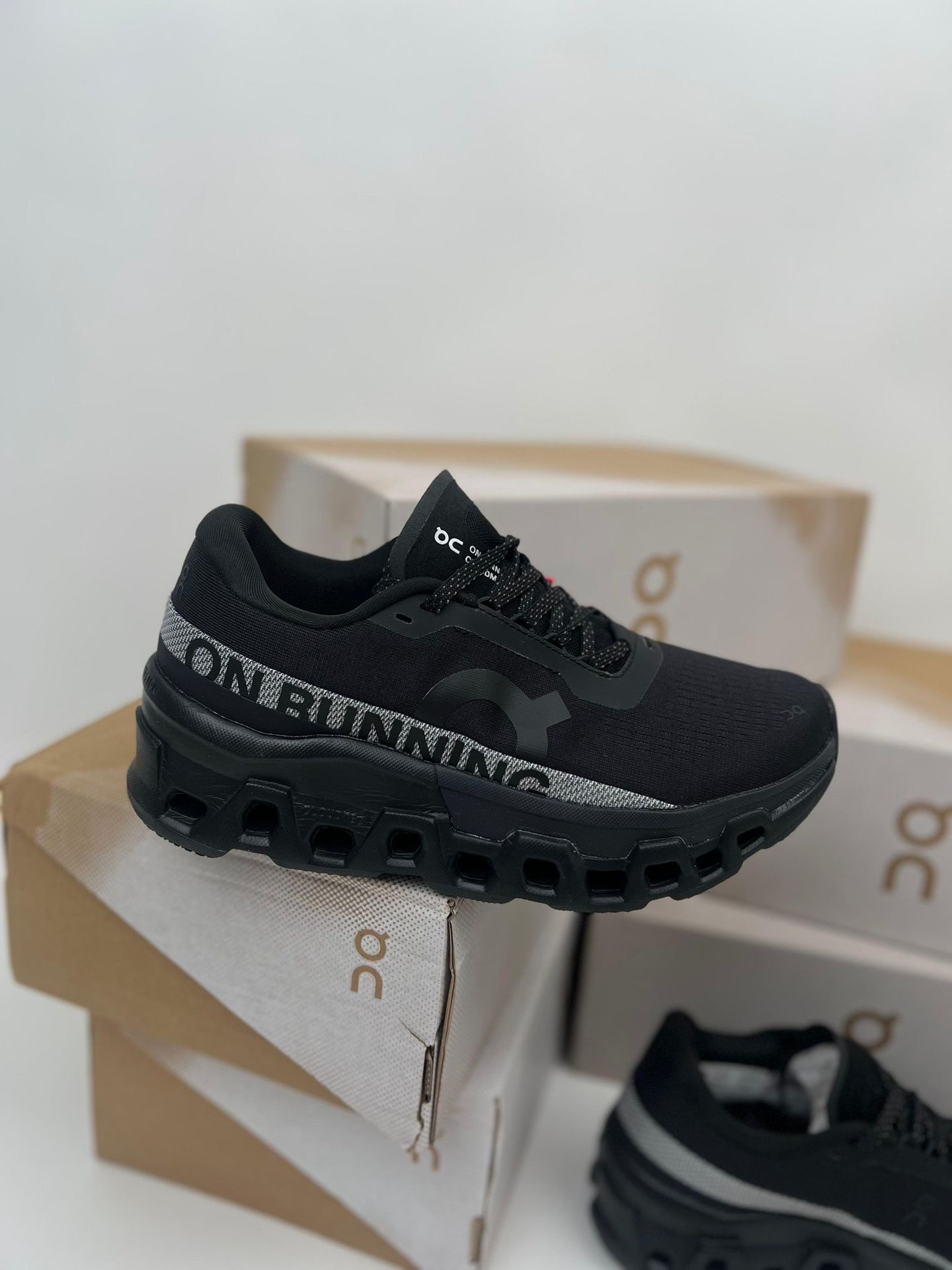 On running Cloudmonster 2 - M4