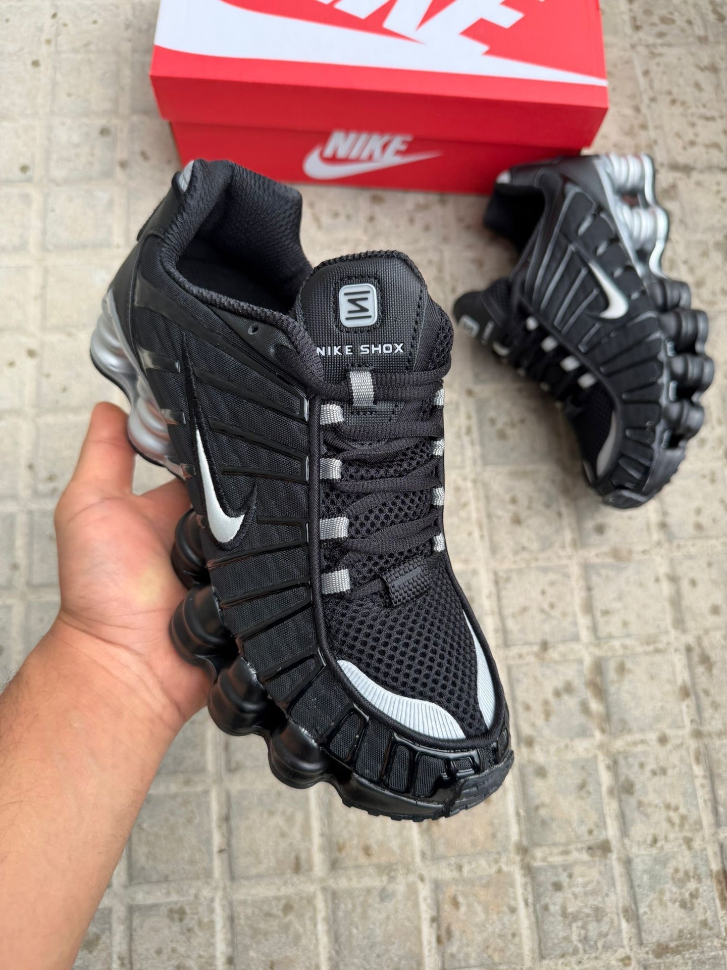 NIKE SHOX TL -GRIS-NEGRO