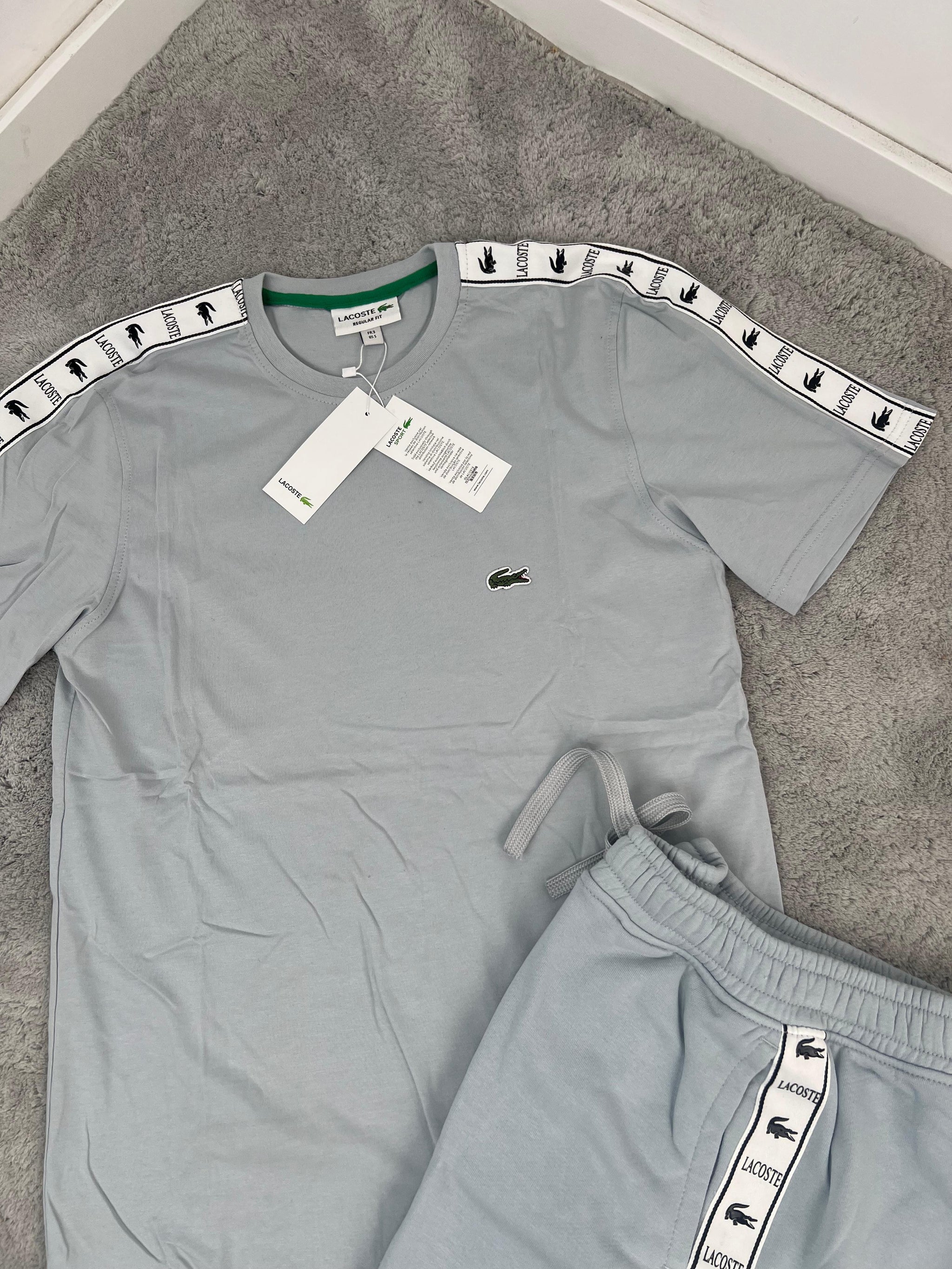 CONJUNTO LACOSTE - GRIS
