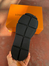 LV TRAINER SNEAKER- NEGRO