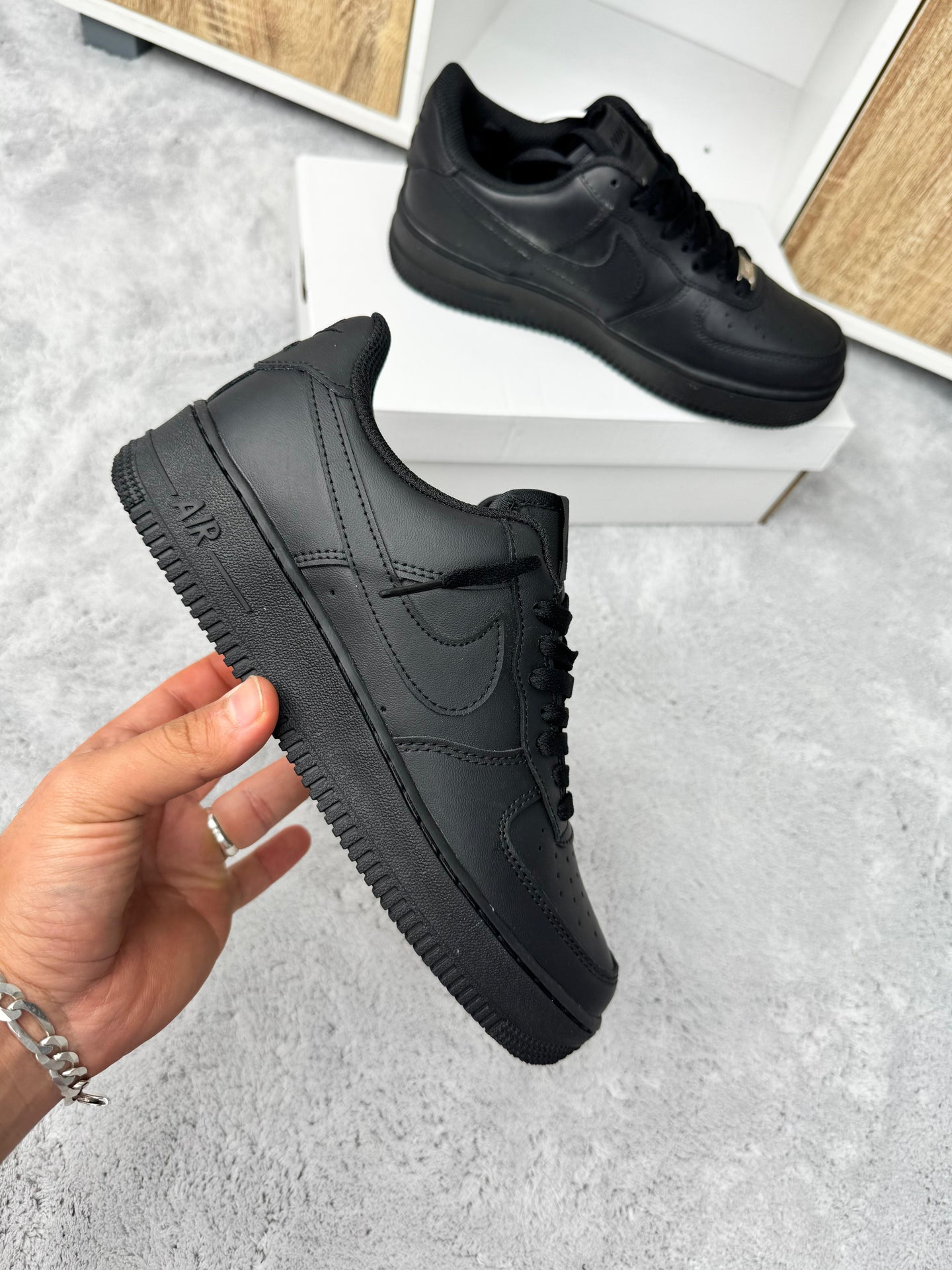 NIKE AIR FORCE ONE - FULL BLACK