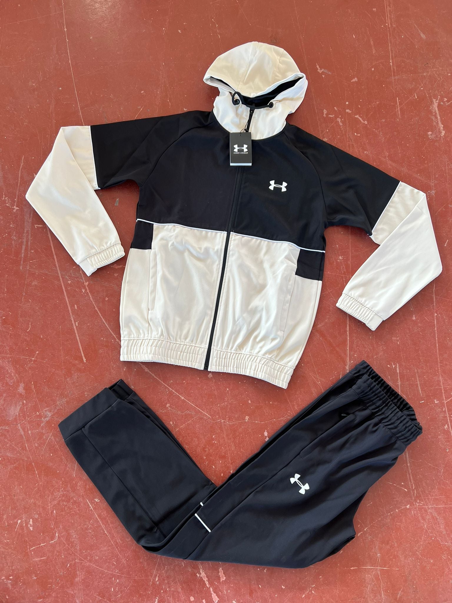 CONJUNTO -  UNDER ARMOUR blanco-negro - (H)