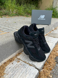 NEW BALANCE 9060 - NEGRA