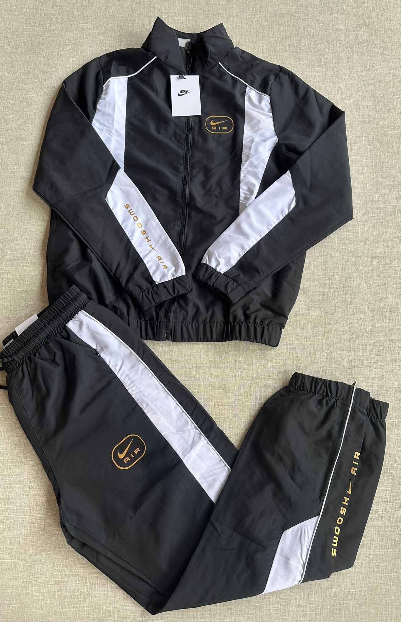 CONJUNTO NIKE AIR SWOOSH - M1