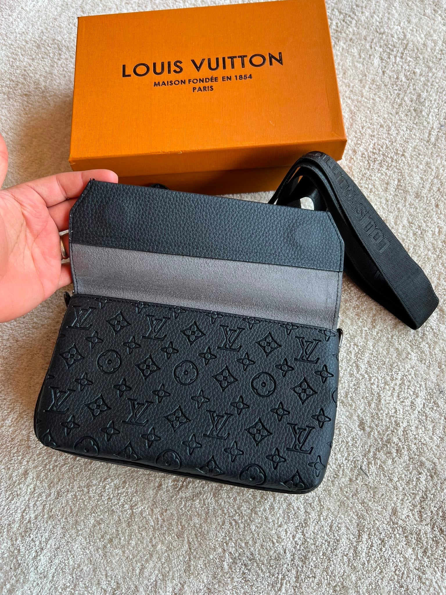 BANDOLERA -  LOUIS VUITTON