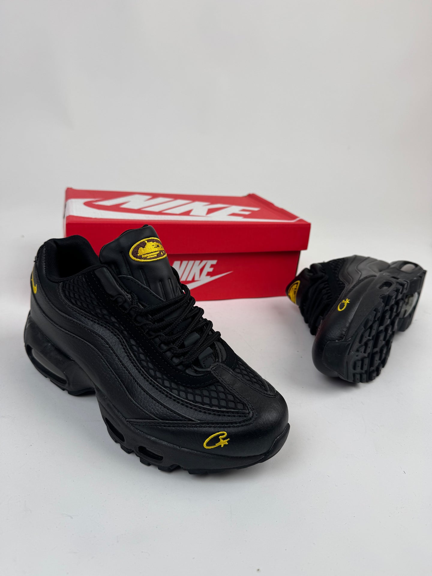 NIKE AIR MAX 95 - CORTEIZ NEGRO