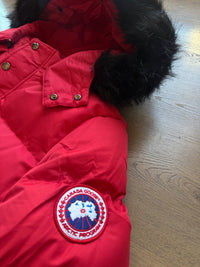Chaqueta CANADA GOOSE - ROJA - Pelo Negro