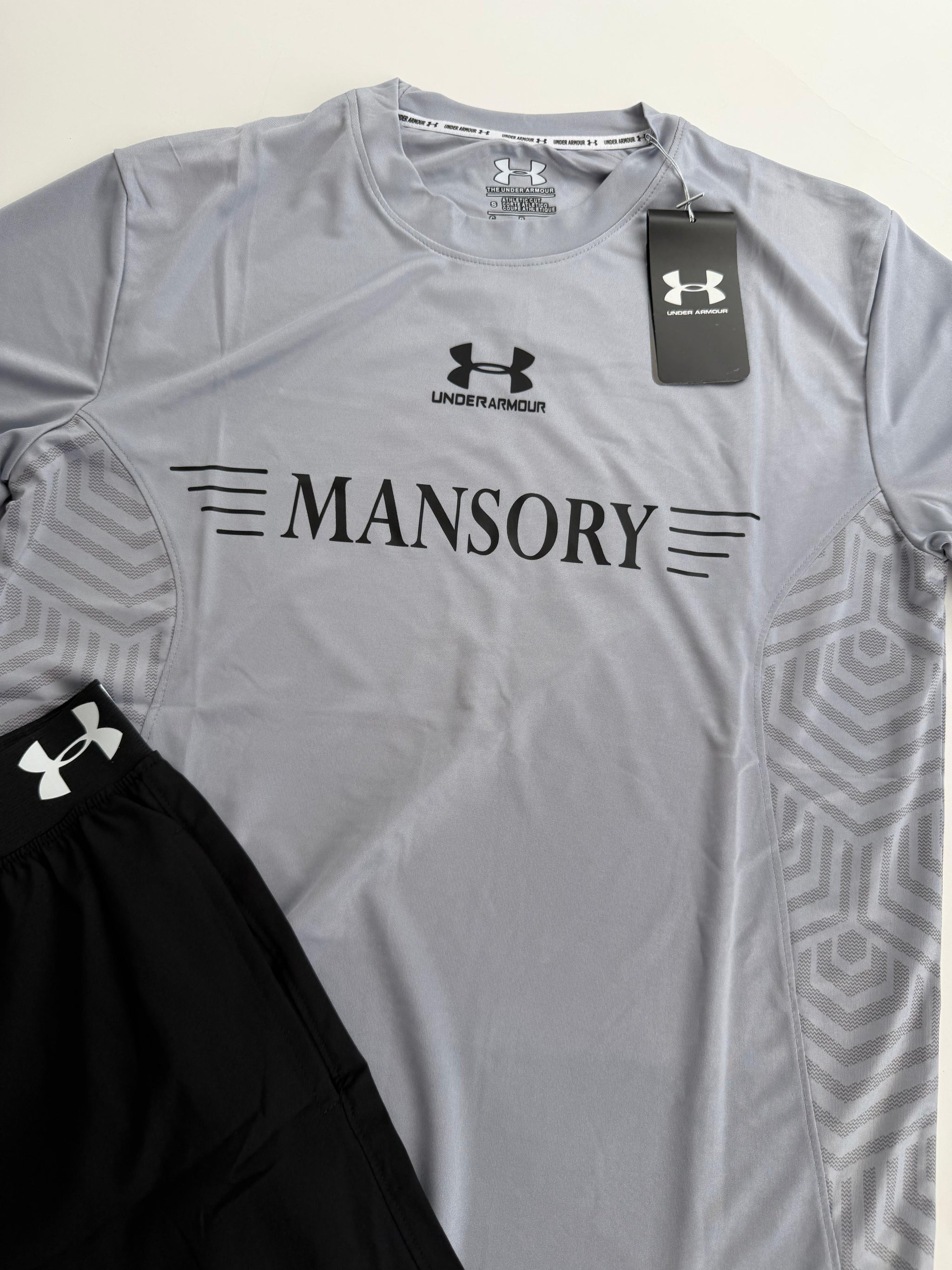 UNDER ARMOUR MANSORY GRIS(2026)
