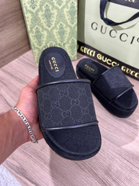 GUCCI- NEGRA