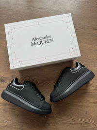 Alexander McQueen - Black 2