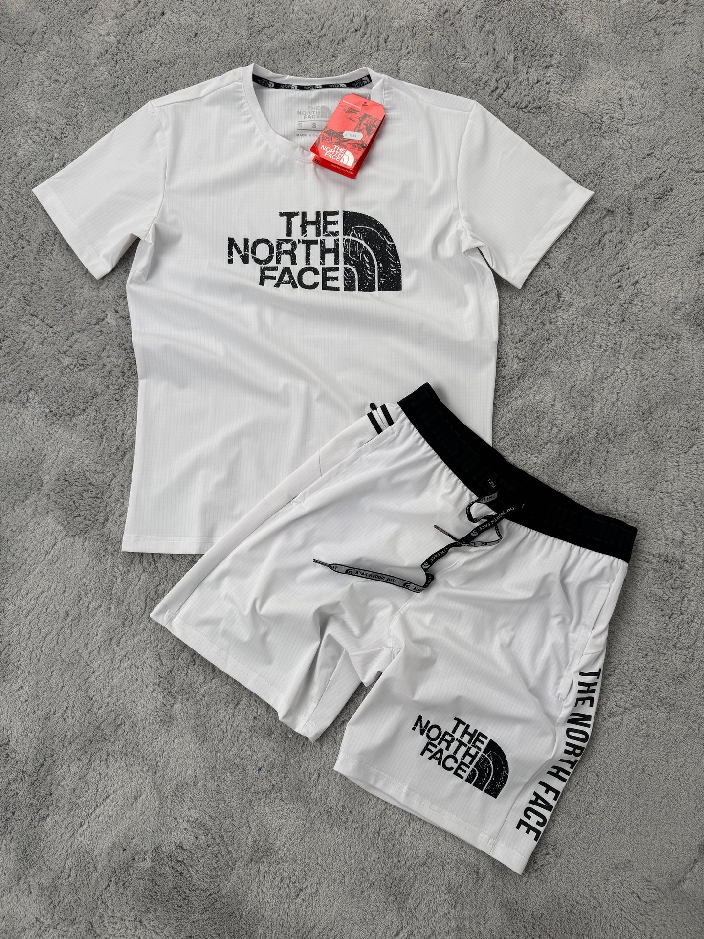 CONJUNTO THE NORTH FACE - M2 BLANCO