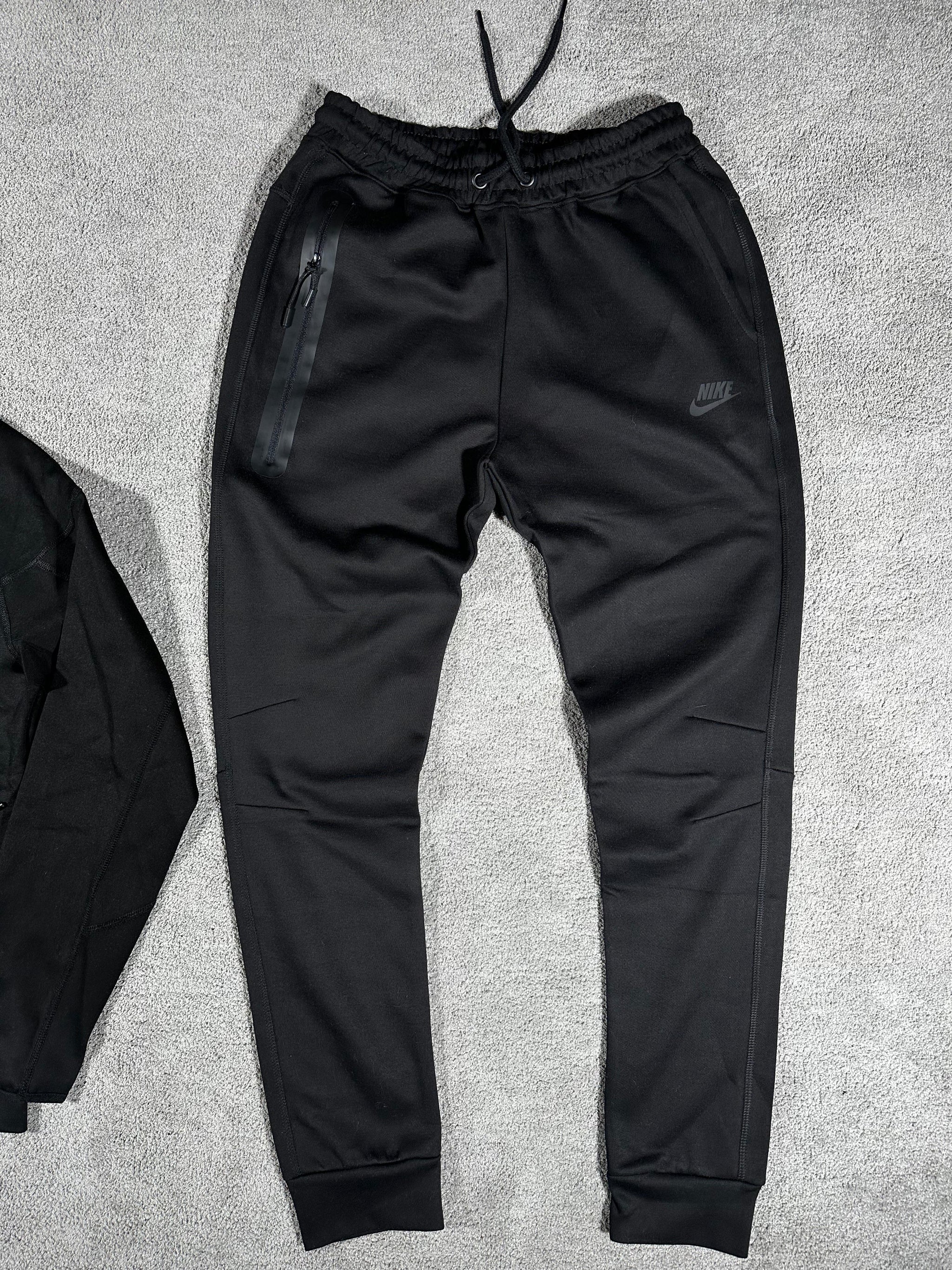 Conjunto nike tech
