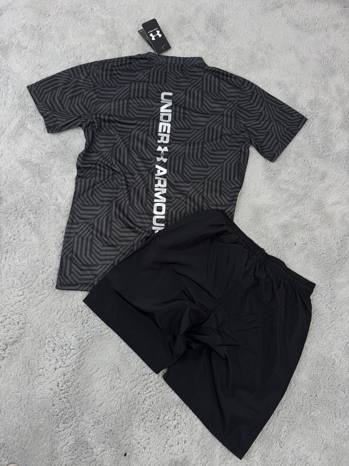 UNDER AMOUR 2025 - NEGRO