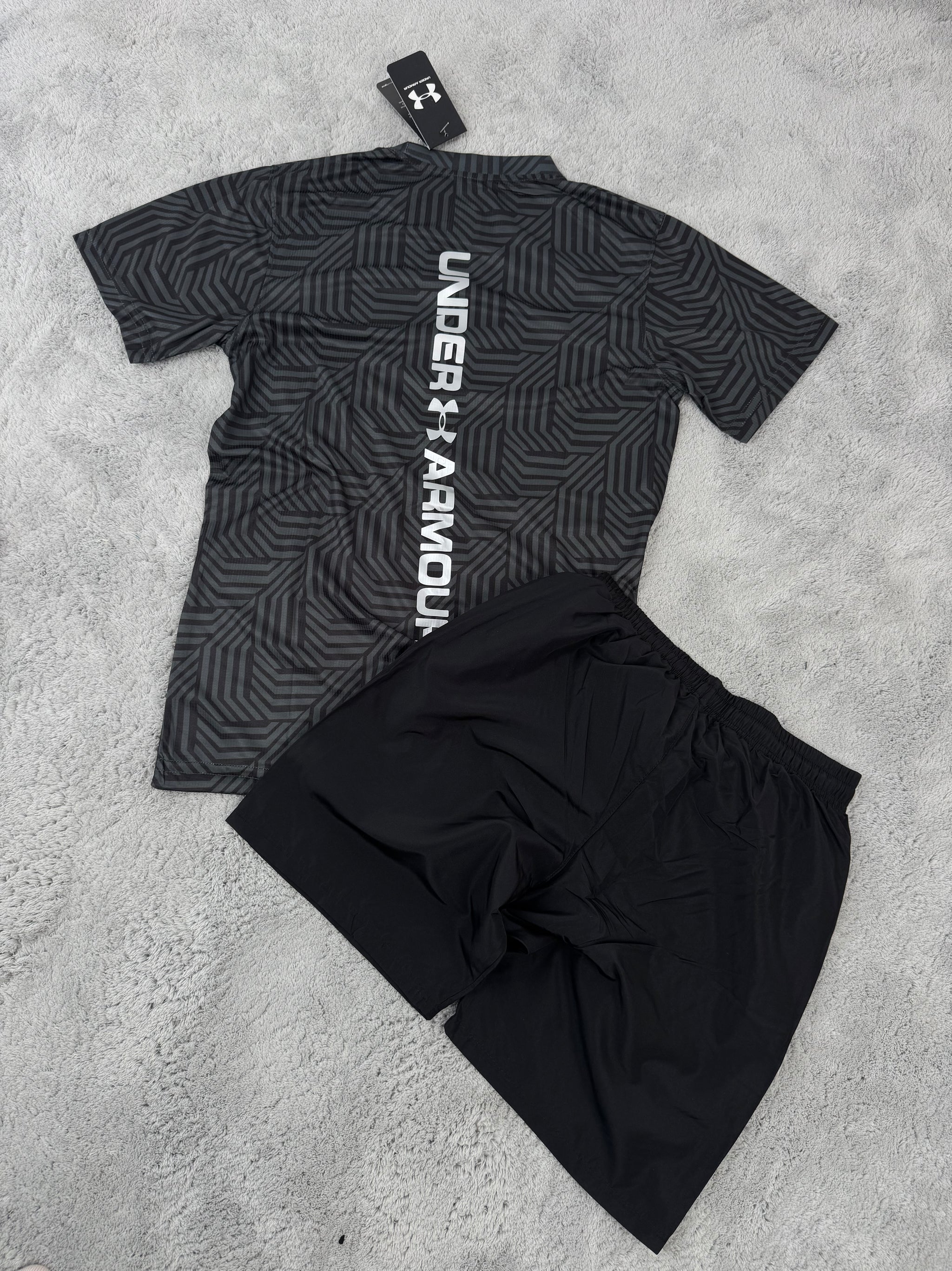 UNDER AMOUR 2025 - NEGRO