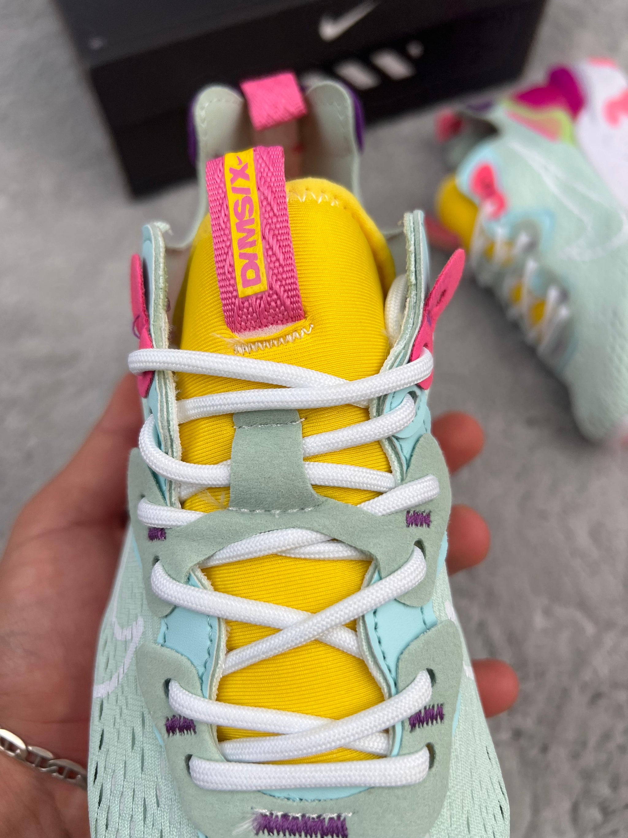 NIKE REACT VISION - VERDES