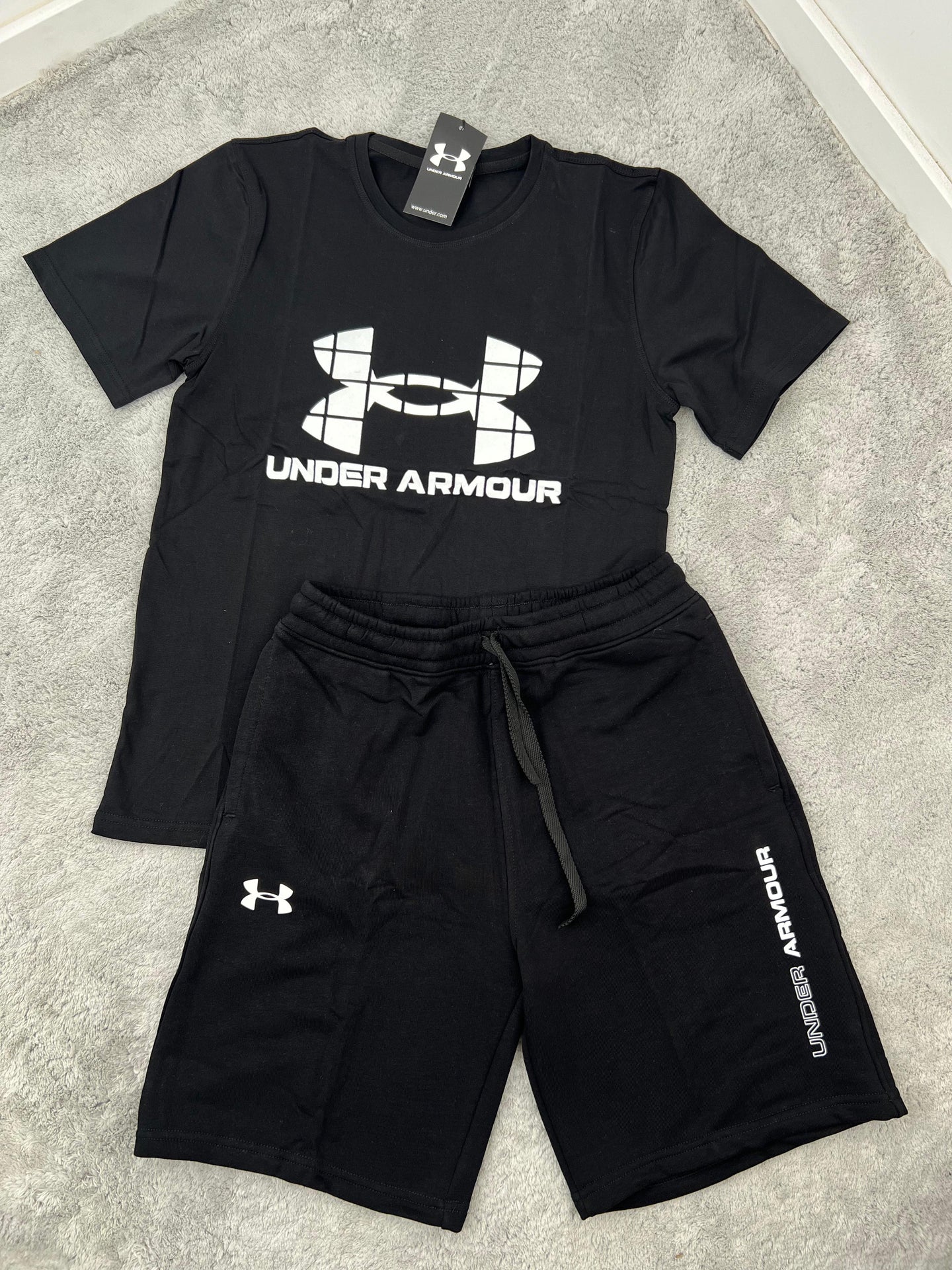 UNDER AMOUR 2025 - NEGRO
