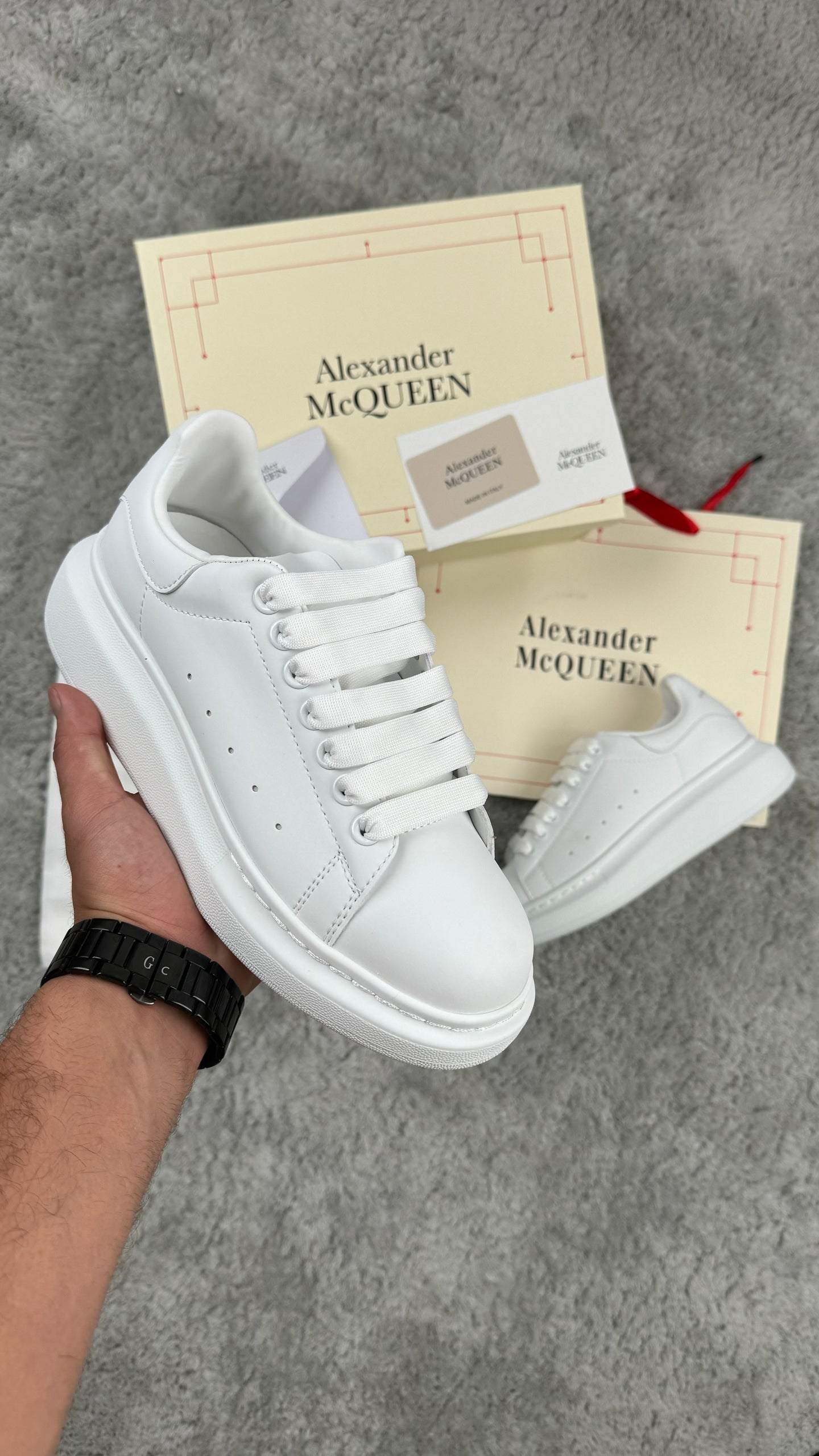 Alexander McQueen - White